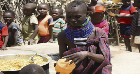 11-MARY'S-MEALS-VOLUNTEER