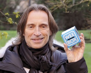 17-SCIAF-Robert-Carlyle-3-h