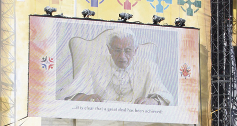 18-IEC-closing-Mass