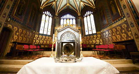 5-ST-JOHN-VIANNEY-RELIC