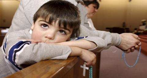 10-BOY-PRAYING