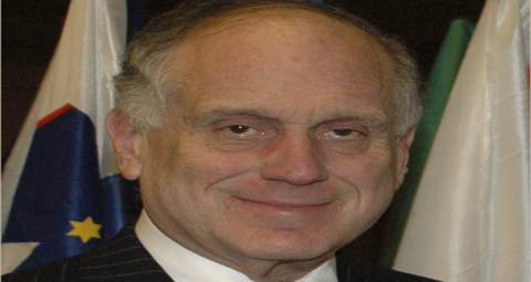 4-RONALD-LAUDER