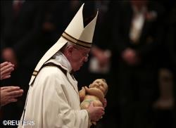 Pope Francis midnight Mass