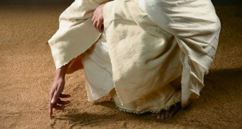 10-JESUS-WRITES-ON-GROUND