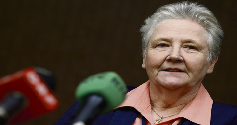 4-MARIE-COLLINS