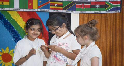 7-ZEENAT-HASAN-&-SIMI-PANESAR