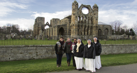7-SISTERS-&-RETREATANTS