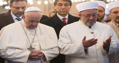 4-POPE-&-GRAND-MUFTI