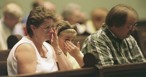 10-FAMILY-IN-TEARS