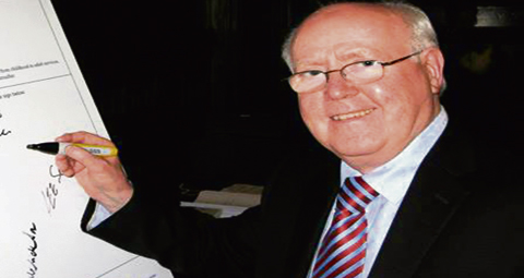 6-TOM-CLARKE-MP