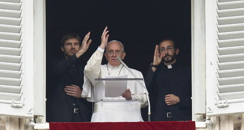 4-POPE-AND-NEW-PRIESTS