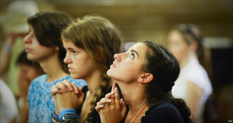 7-YOUNG-CATHOLICS