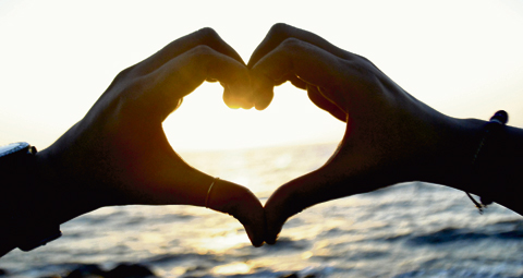 10-HEART-WITH-HANDS