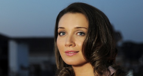5 Carly Paoli Press Photo